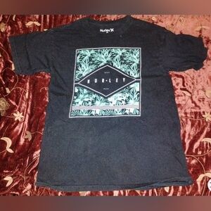 Hurley Black Tee with Green Leaf Graphic M Surf Beach